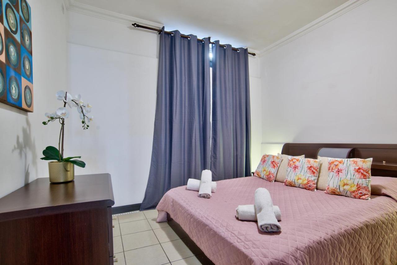 Morina Court - St Julians Seaside Bliss Apartments And Penthouse By Shortletsmalta San Ġiljan Extérieur photo