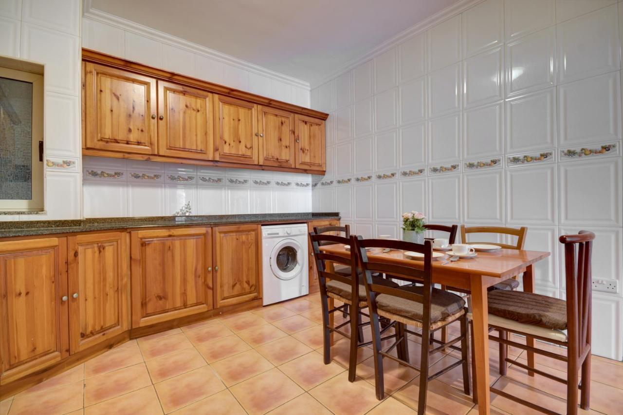 Morina Court - St Julians Seaside Bliss Apartments And Penthouse By Shortletsmalta San Ġiljan Extérieur photo